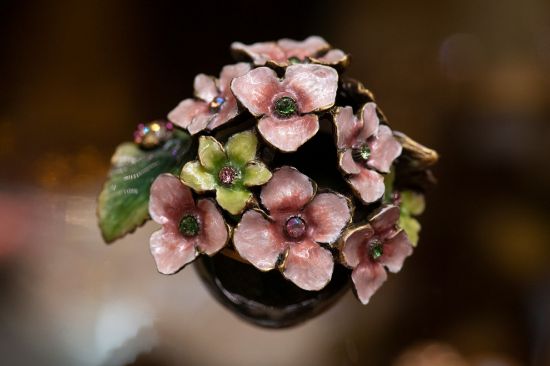 Picture of Jay Strongwater Carla Small Hydrangea Box In Meadow