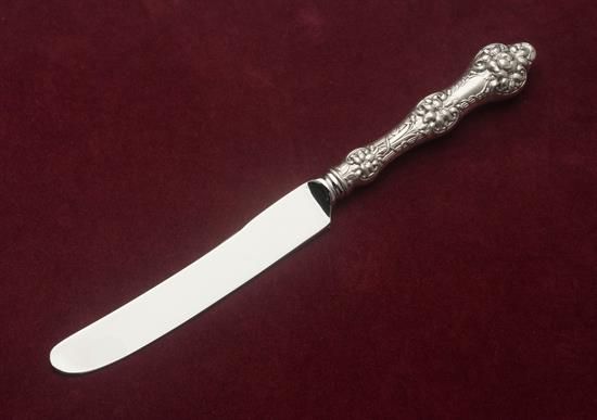 Picture of New Dinner Size Knives