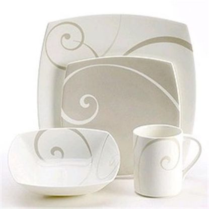 Picture of Dinner Plates