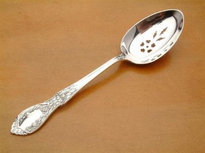 Picture of Pierced Tableserv.spn