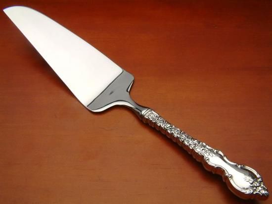 Picture of New Pie/cake Server