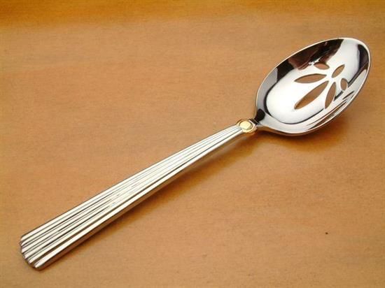 Picture of Pierced Tableserv.spn