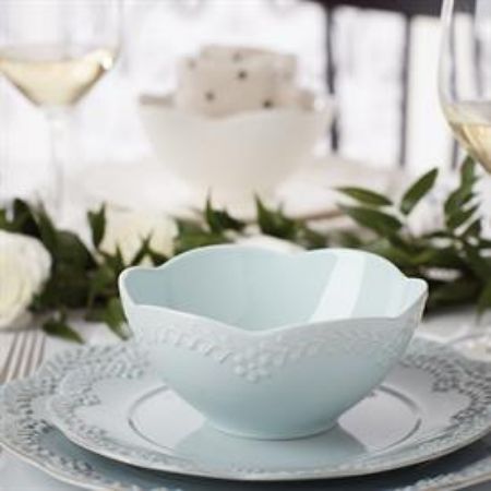 Picture for pattern Chelse Muse, Scallop Floral, Blue