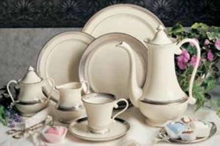 Picture for pattern Geneva Ultra White