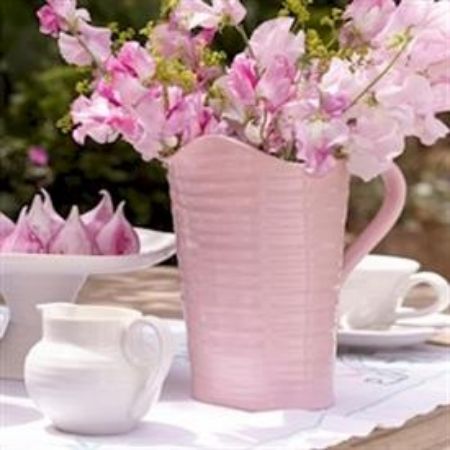 Picture for pattern Sophie Conran, Pink Heart