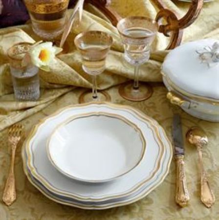 Picture for pattern Polka Gold