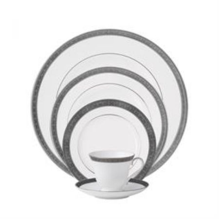 Picture for pattern Newgrange Platinum